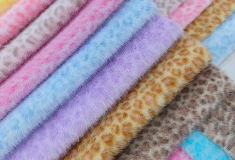 160 mm leveä eurooppalainen minkkikuvioinen leopardikuvioinen tekominkkikangas